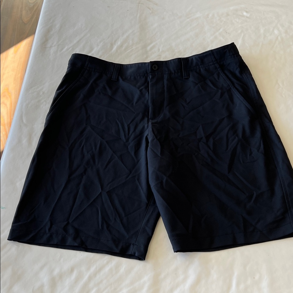 Under Armour Black Athletic Shorts Boys YXL